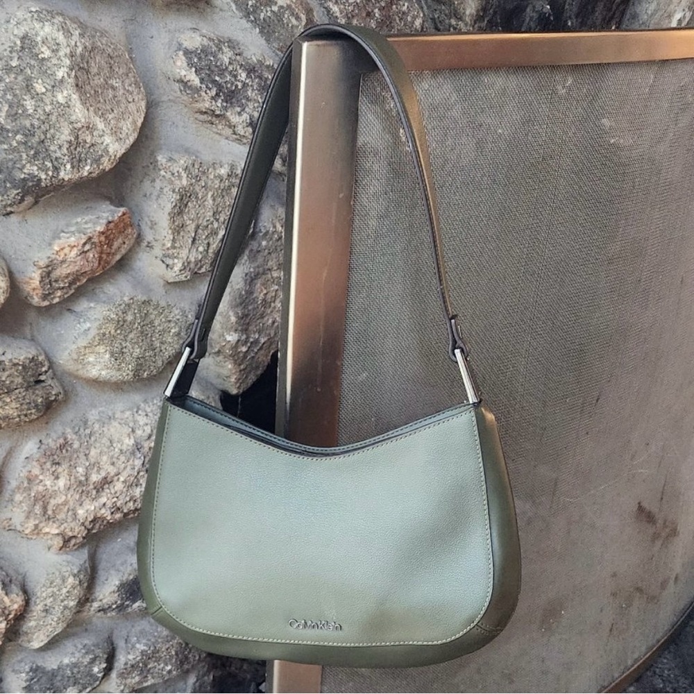 Calvin Klein Olive Green Leather Shoulder Bag Purse Zipper